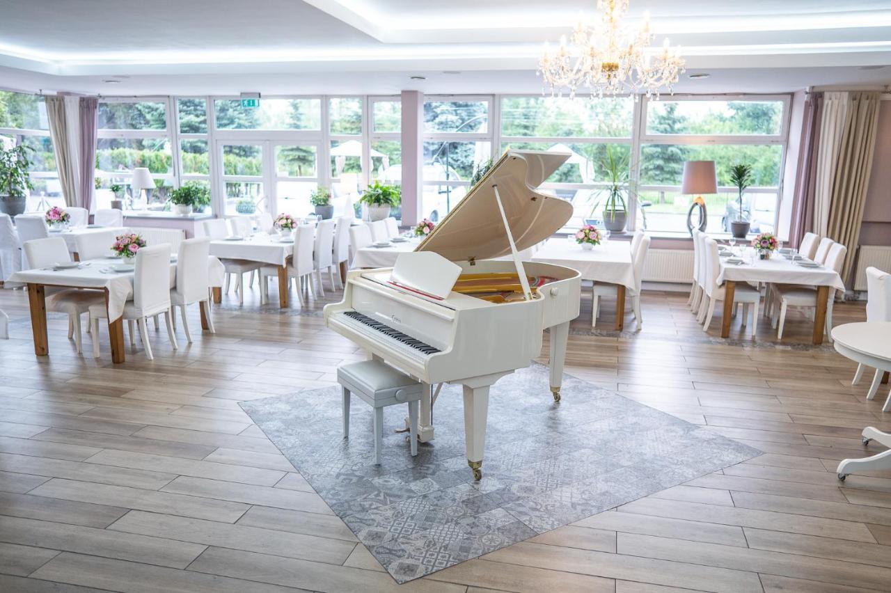 Hotel Europejski นือซา ภายนอก รูปภาพ