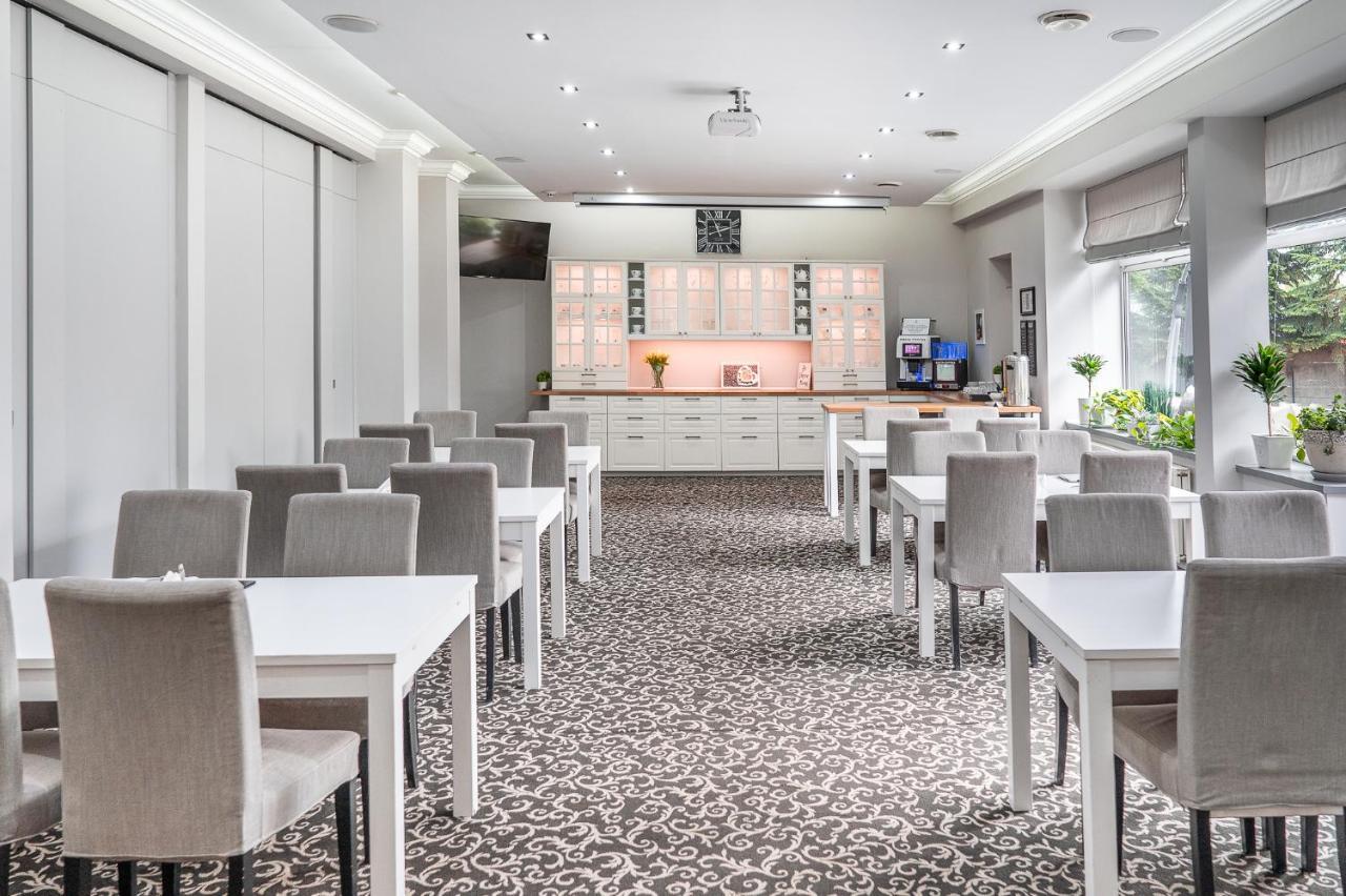 Hotel Europejski นือซา ภายนอก รูปภาพ
