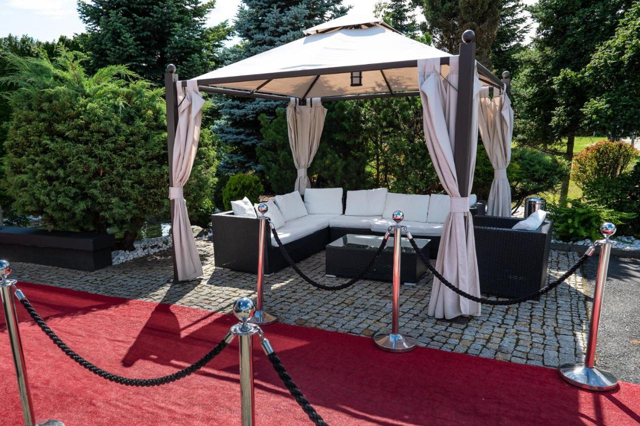 Hotel Europejski นือซา ภายนอก รูปภาพ