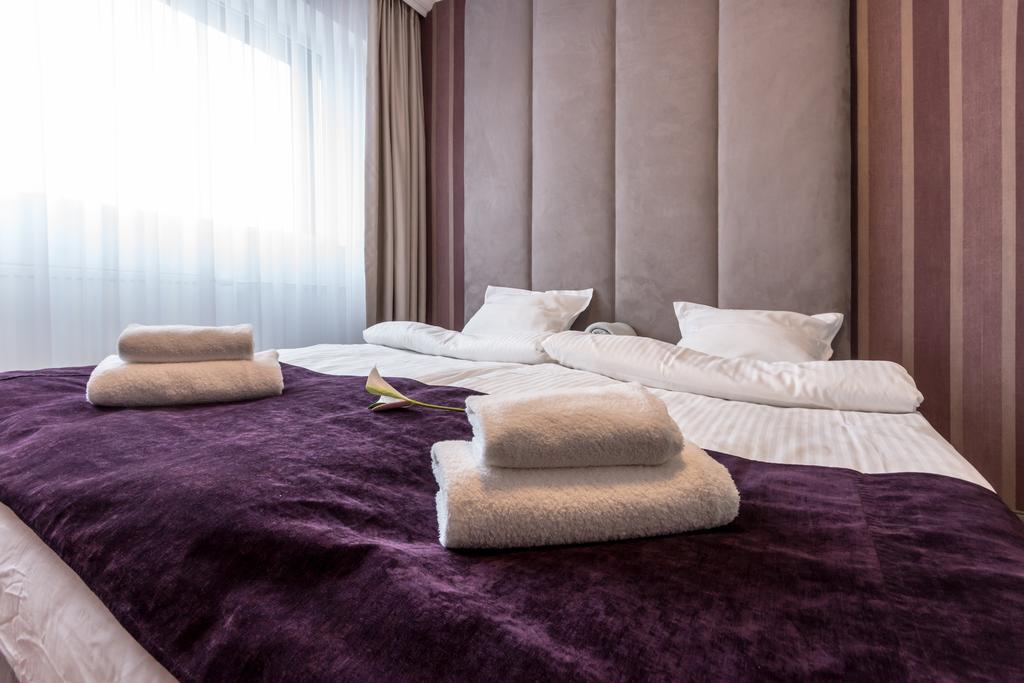 Hotel Europejski นือซา ภายนอก รูปภาพ
