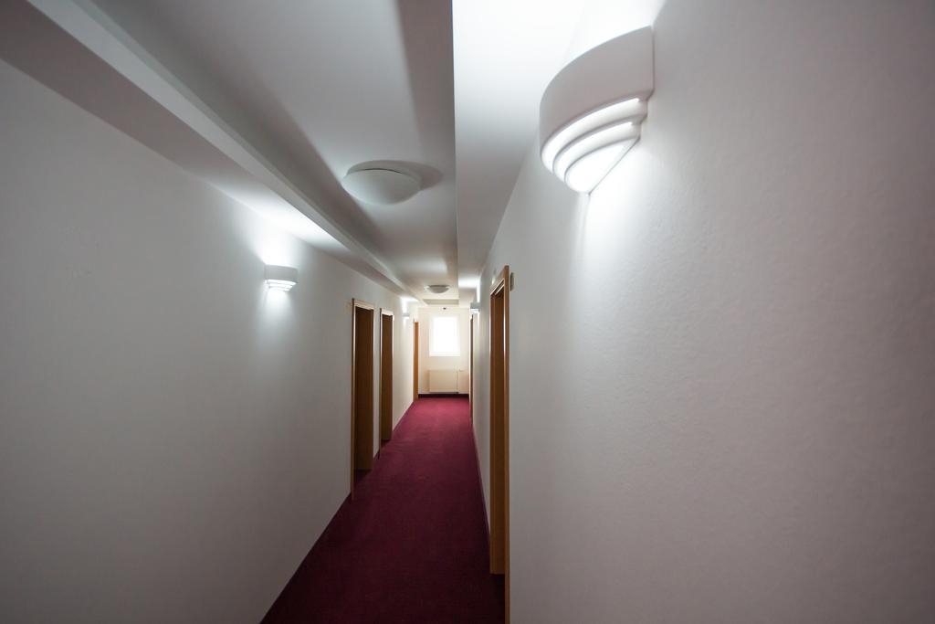 Hotel Europejski นือซา ภายนอก รูปภาพ